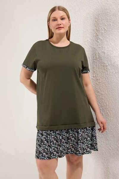 Трикотажное платье больших размеров с рукавами цвета хаки и подолом с цветочным узором TBBSS25AH00190