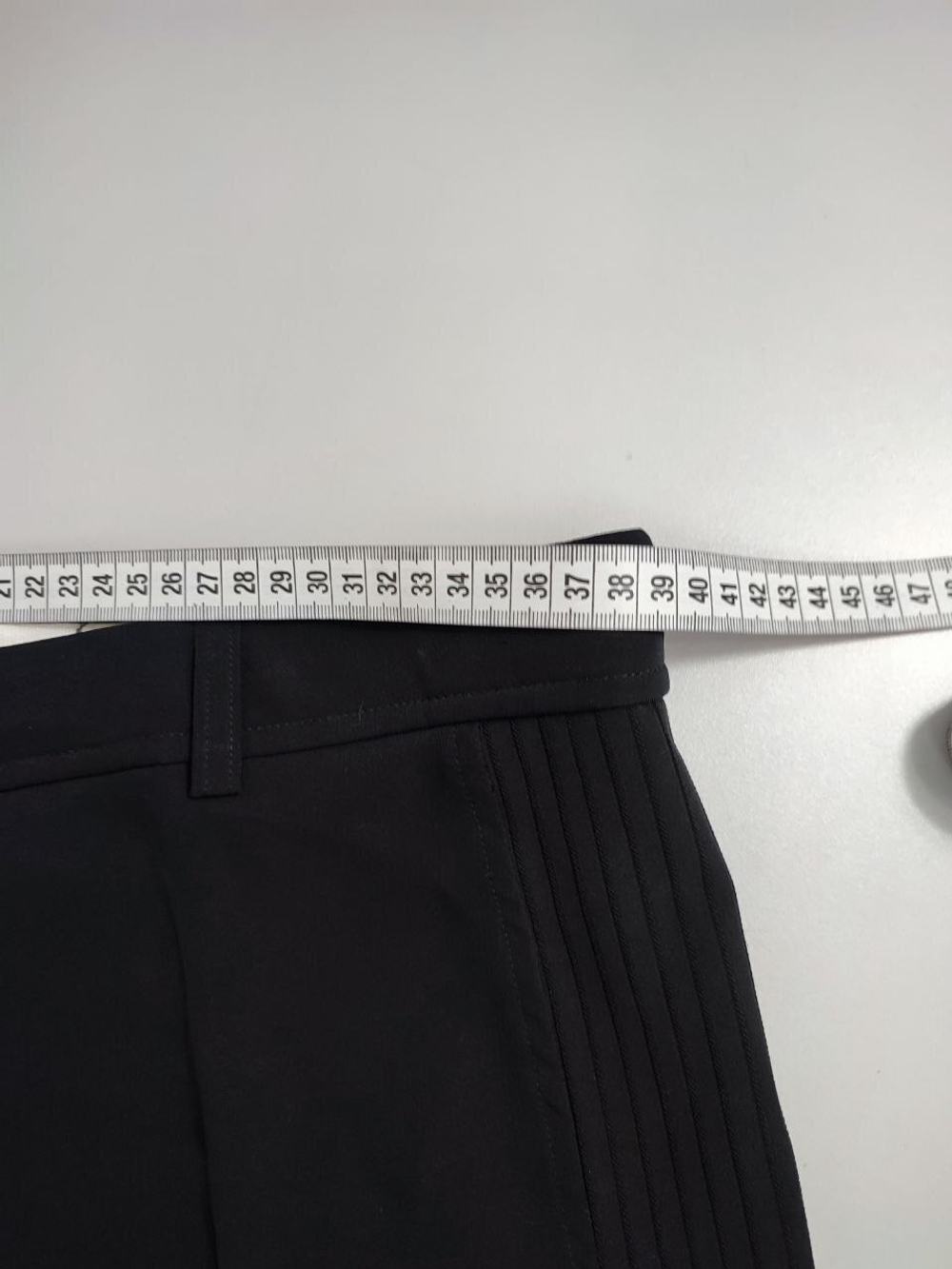 Брюки черные стильные 42 размер