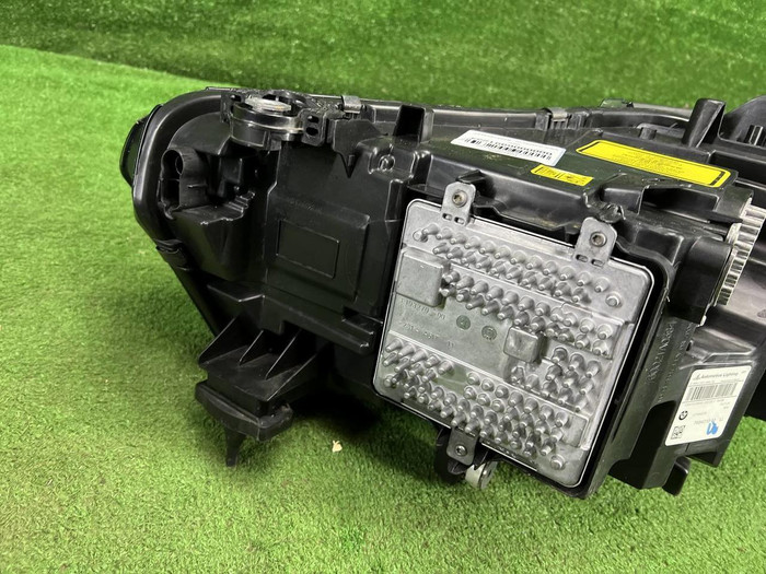 Фара правая BMW X5 G05 X6 G06 18-23 Laser В сборе