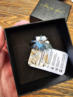 Кольцо авторское с культивируемым жемчугом и натуральными камнями "Рыбка"