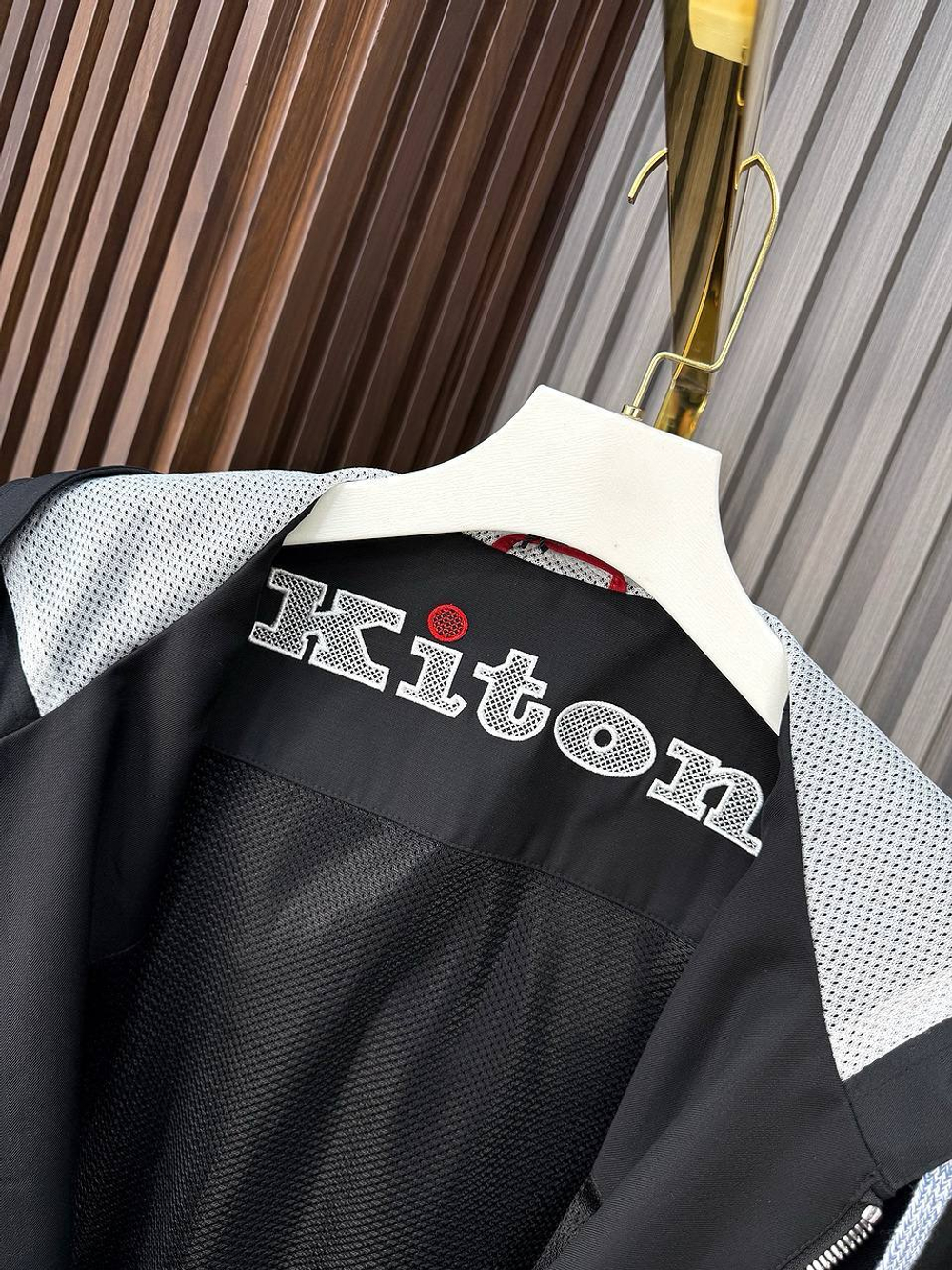 Костюм Kiton
