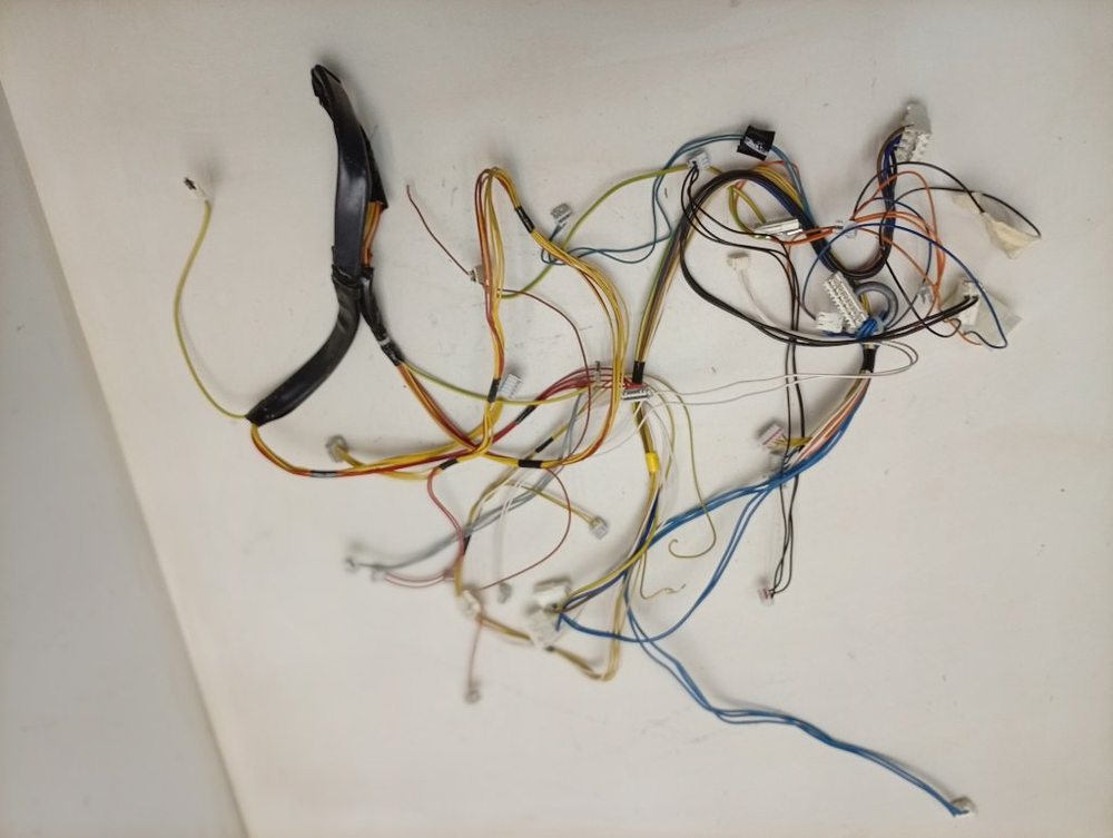 LFTA+5H1741 ктп11 Комплект проводки для посудомоечной машины Ariston 16002676001 б/у