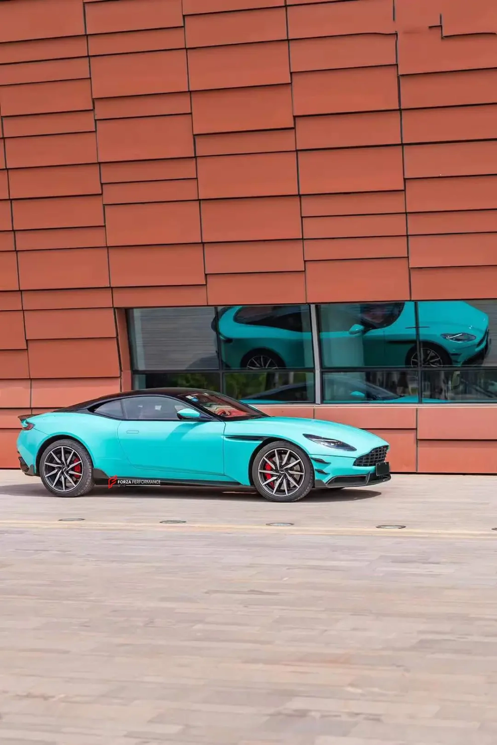 Карбоновый обвес для ASTON MARTIN DB11 2016 - 2023 Астон Мартин аэродинамический обвес
