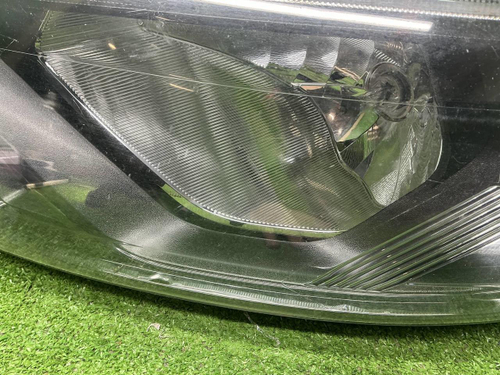 Фара левая Lada Granta (2018-н.в.) галоген