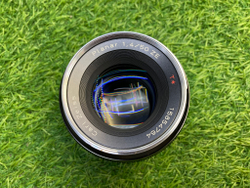 Carl Zeiss Planar T* 50mm 1.4 ZE