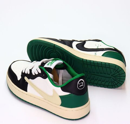 Кроссовки нат. Кожа (36-41)р. / шт. B977/20