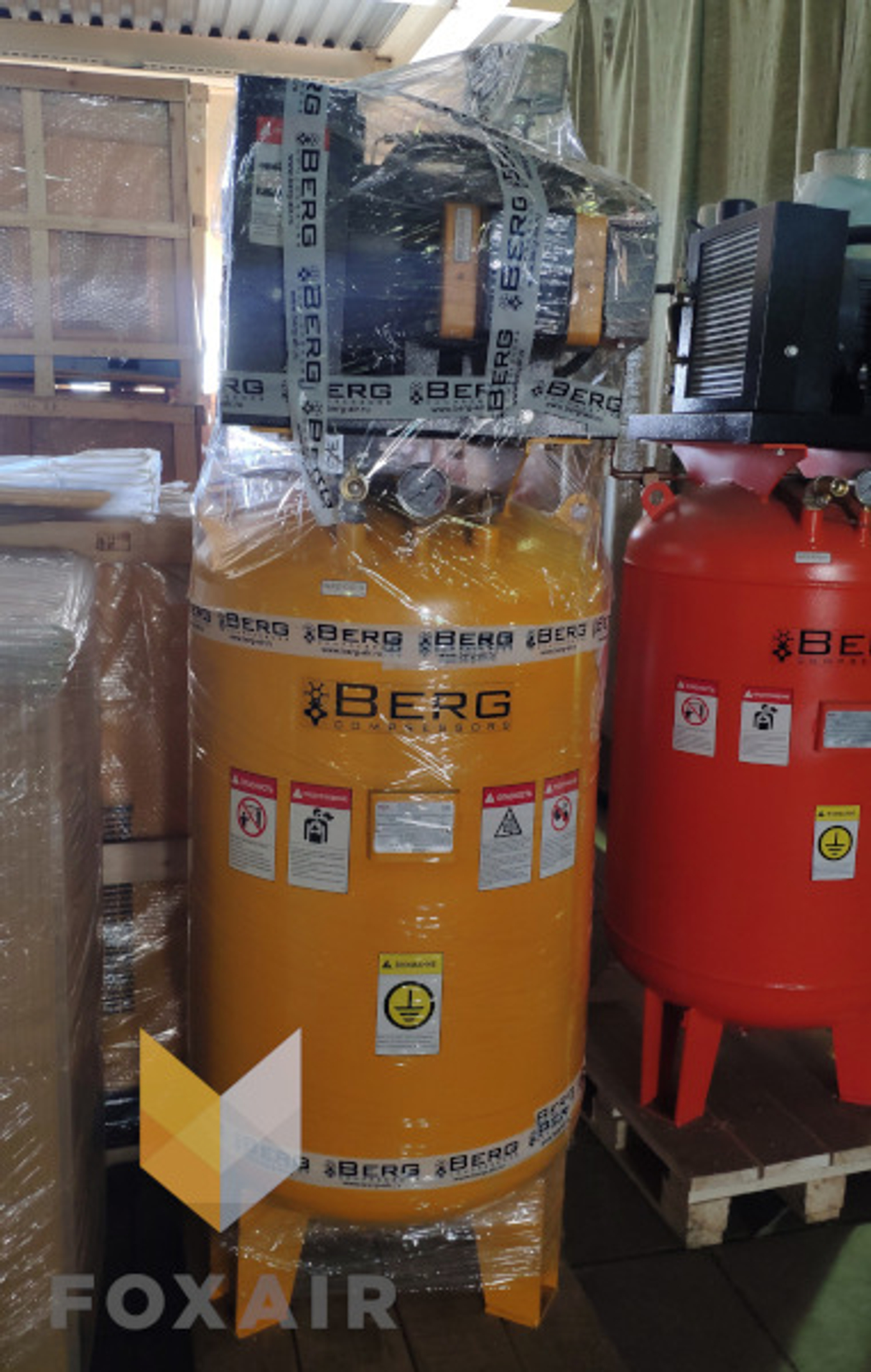 На нашем складе появилась новинка от компании BERG COMPRESSORS - компактные винтовые компрессоры с вертикальным ресивером