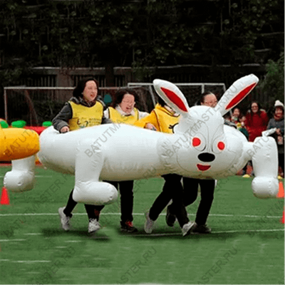 Надувная командная игра "Верхом на зайце"