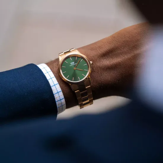 Наручные часы Daniel Wellington Iconic Link Emerald 36 мм DW00100419