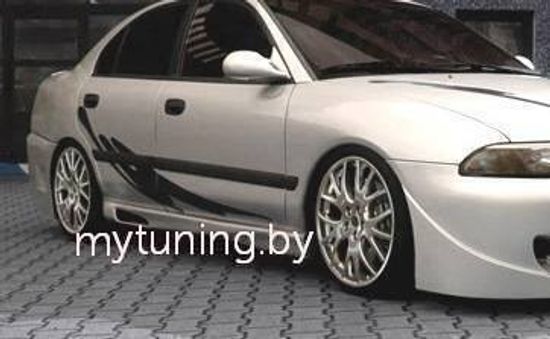 Комплект обвеса ST на Mitsubishi Carisma II