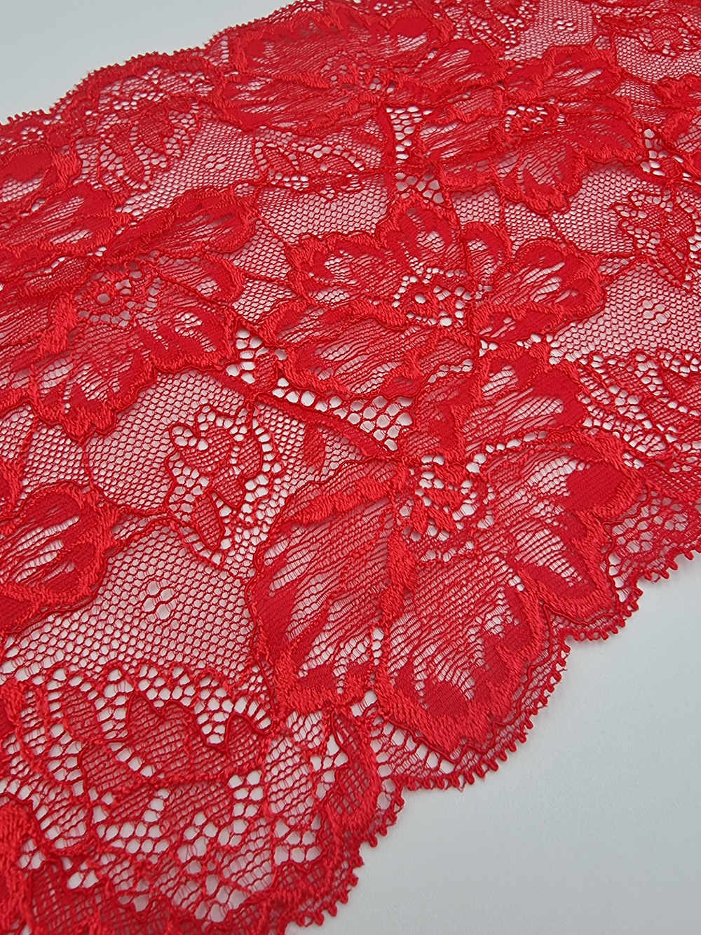Кружево эластичное красное КС75 (19 см)