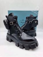 Ботинки с мехом Prada