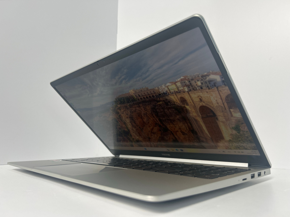 Ноутбук Tecno T15DA (4894947004957) 15.6"/AMD Ryzen 5 5560U/RAM 16GB/SSD 512GB/AMD Radeon Graphics/1920*1080/IPS/DOS/Подсветка кл-ры: LED/Серебристый. Состояние: A1