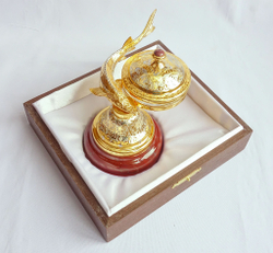 Икорница на яшме "Осетр" (Златоуст)