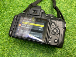 Nikon D5100 kit 18-55mm 3.5-5.6G VR 10.600 кадров