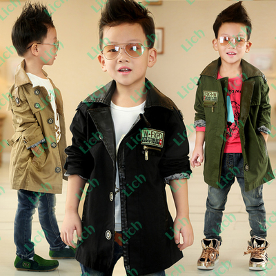 Плащ детский с кожаными карманами, воротником и погонами