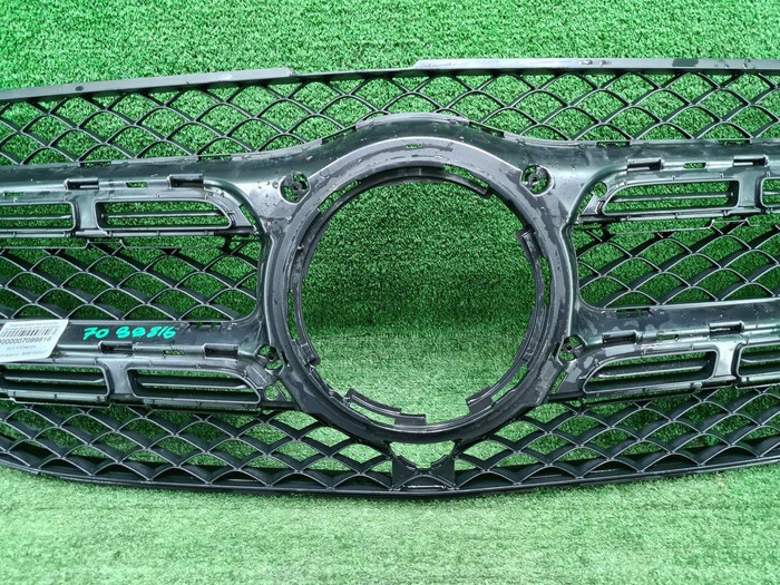 Решетка радиатора Mercedes GLS x167 (19-23) AMG 63