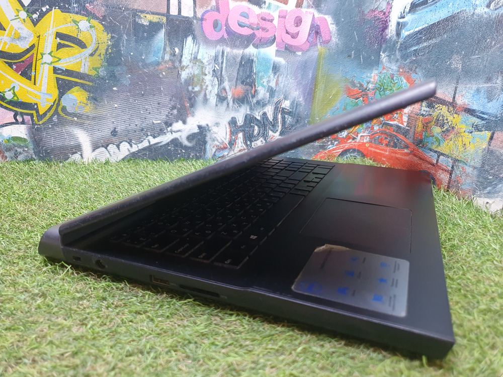 Игровой Dell i7-7/8Gb/GTX 1050 Ti 4Gb/FHD/Inspiron Gaming P65F001