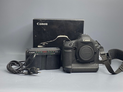 Canon EOS 1D Mark III