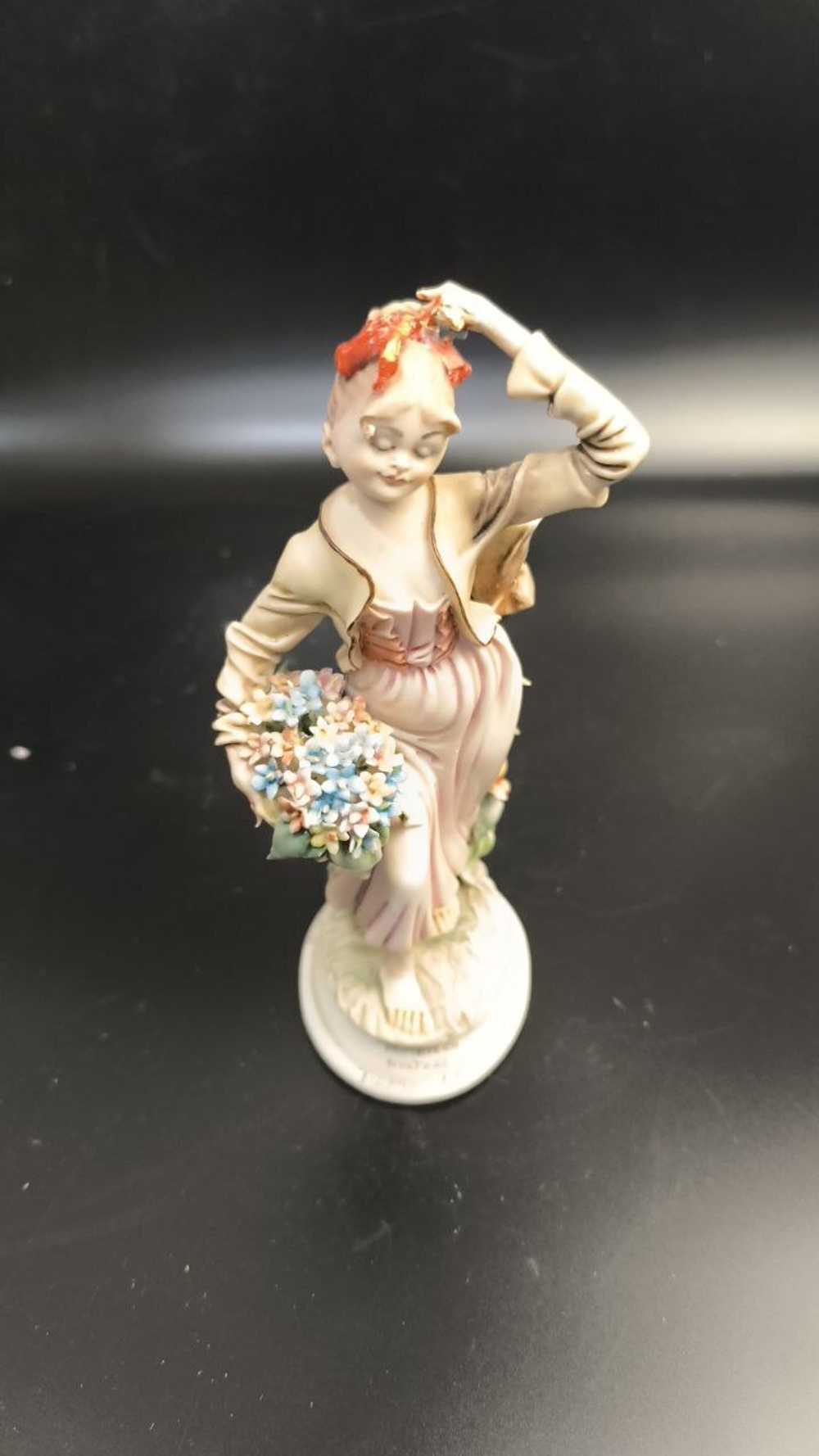 Статуэтка " Весна (PRIMAVERA)". Capodimonte