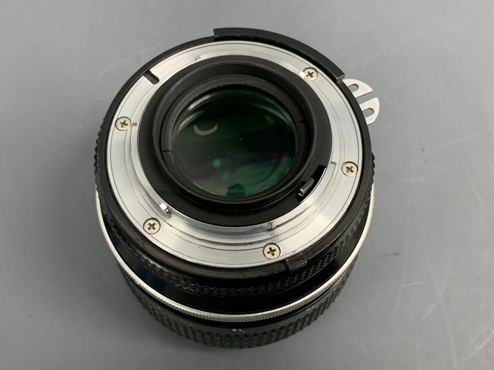 Nikon Nikkor 85mm 1.8