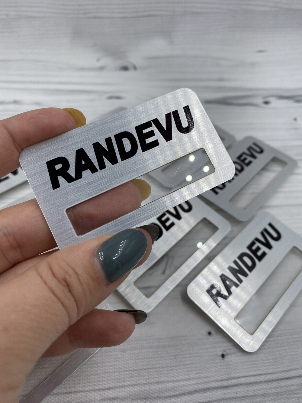 Бейдж металл 70х40мм с окном