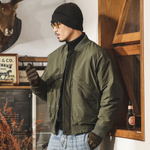 Бомбер мужской осень-зима,трикотажный воротник.Без капюшона.Наполнитель 90% белый утиный пух