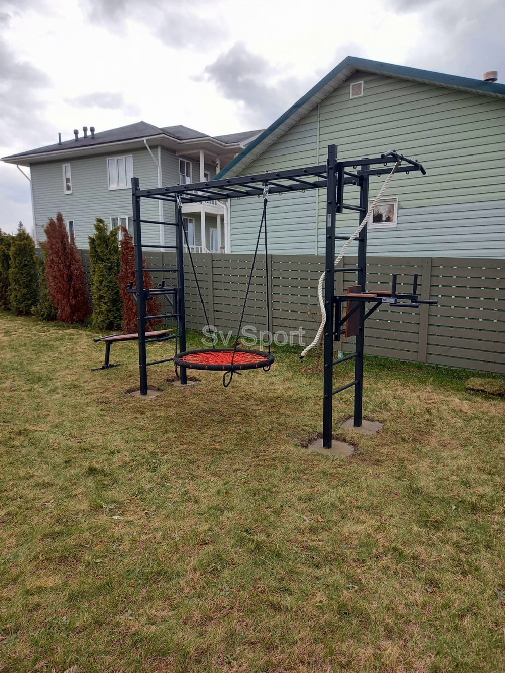 Монтаж уличной шведской стенки Sv Sport Рукоход (4 вертикальных столба)