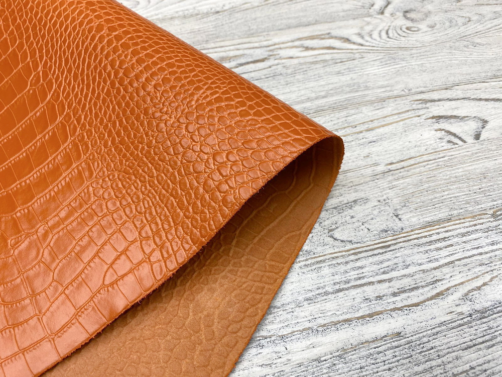Crocco Mini Margo Amber Orange (0,8-1,0 мм), цв. Оранжевый, натуральная кожа