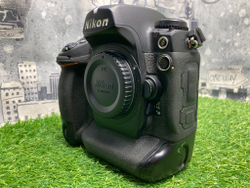 Nikon D2X 193.000 кадров