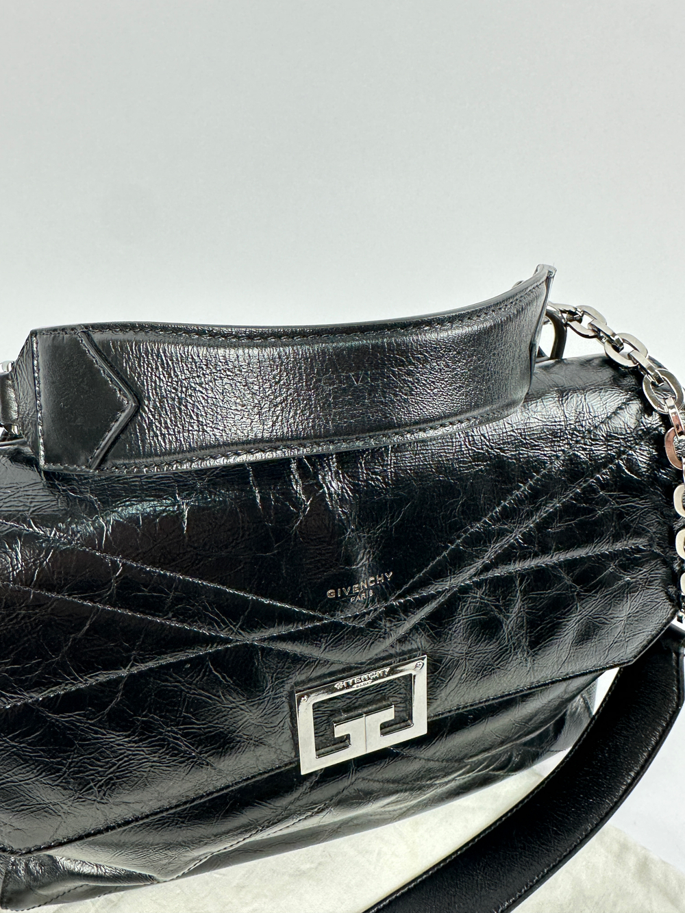 Сумка Givenchy ID medium