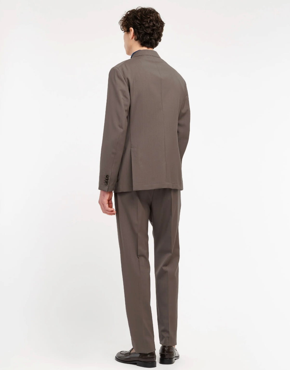 Мужской двубортный костюм (кофейный) Б71