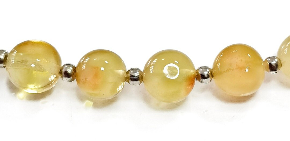 Чокер с янтарем