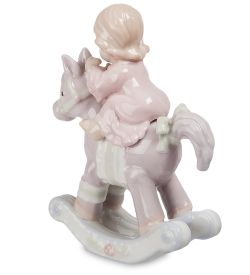 JP-36/16 Фигурка «Девочка на лошадке» (Pavone)