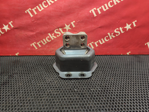 Подушка двигателя задняя 2020г