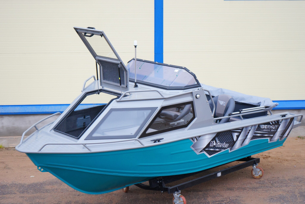 Лодка BERKUT M-HT