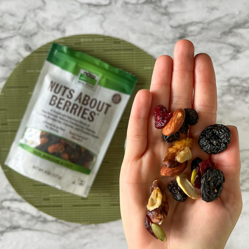 NOW Foods, Real Food, Nuts About Berries™, 227 г (8 унций)