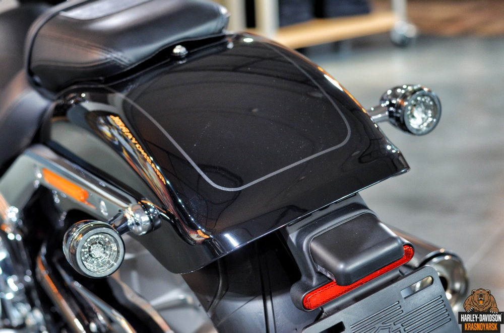 Harley-Davidson Fat Boy 114 Vivid Black с НДС