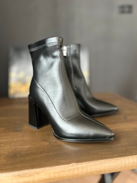 Ботильоны на устойчивом каблуке