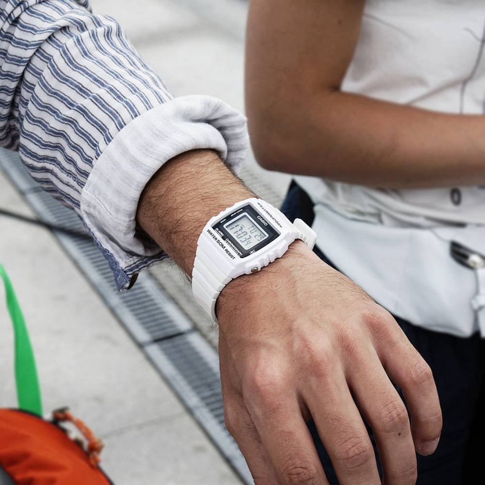 Часы CASIO STANDARD, W-215H-7A