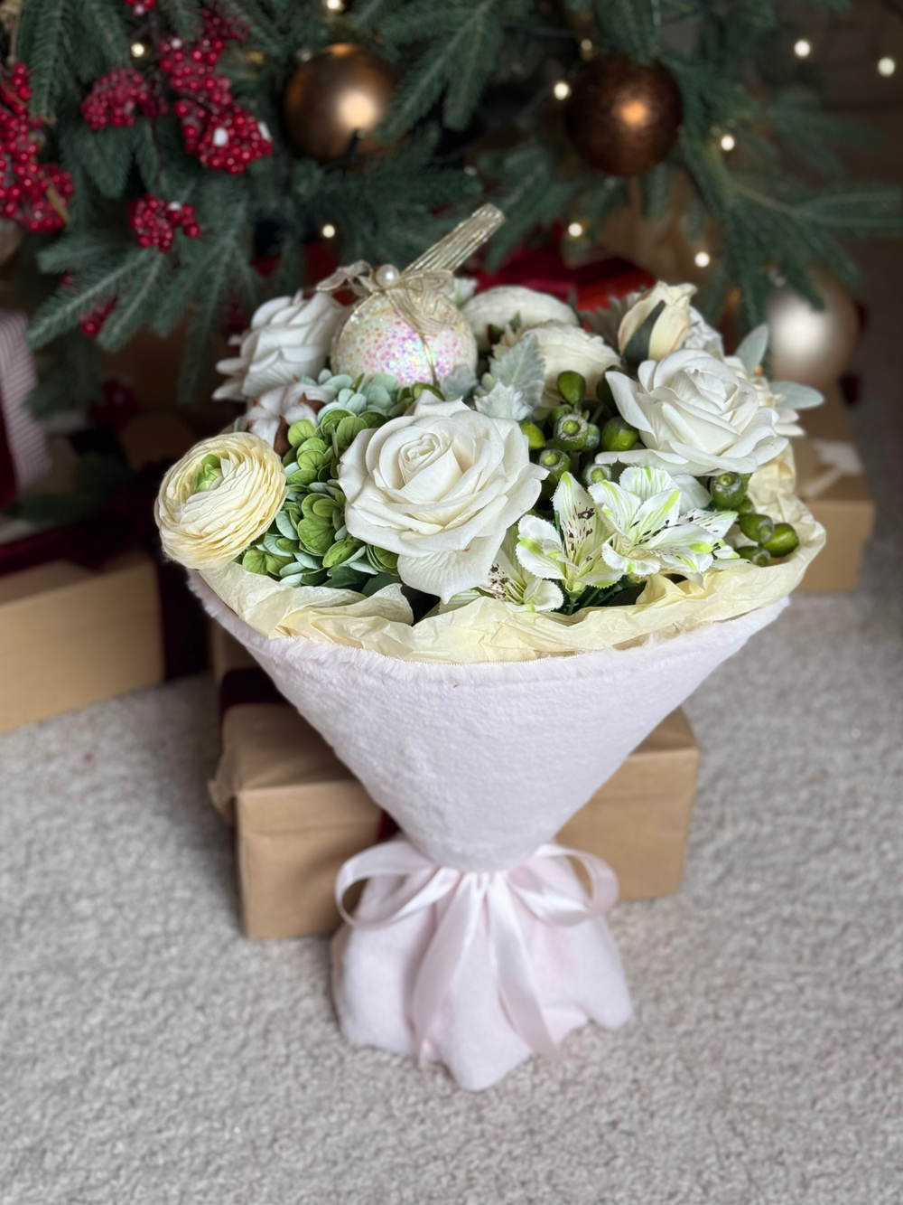 Платье для цветов. Круглая форма. Мех искусственный. Цвет:Нежно-розовый.