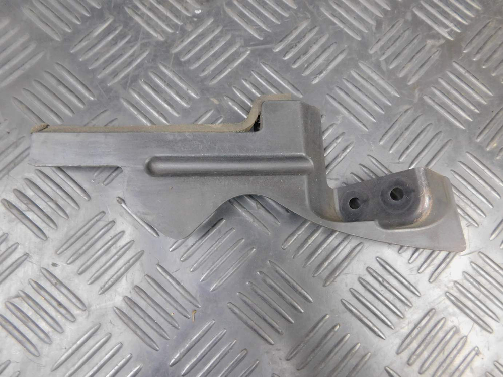 Пластик внутренний Kawasaki ZZR 400 98 14090-1292 053083