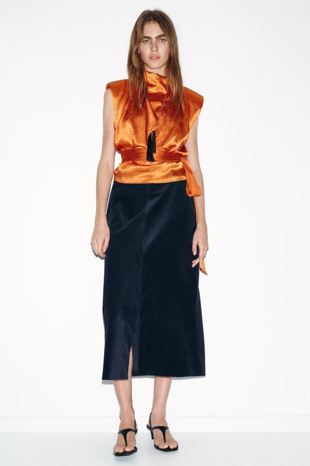 ZARA ПРЯМАЯ ЮБКА МИДИ ИЗ ВЕЛЬВЕТА, МОРСКОЙ СИНИЙ