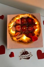 Горящий набор с клубникой в шоколаде