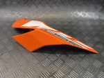 Пластик боковой левый KTM 250 Duke 2020