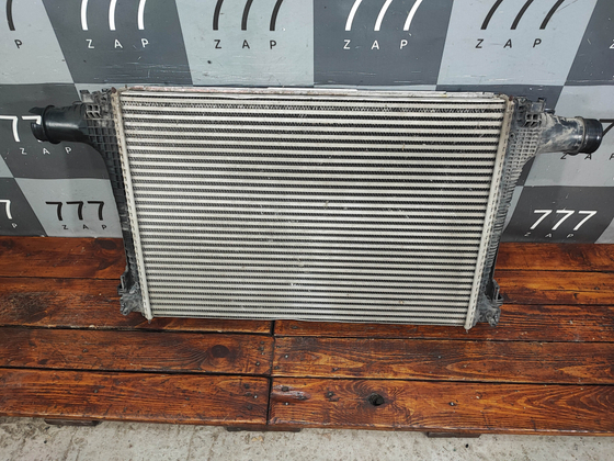 Радиатор + интеркулер Audi Q7 (4M) 15-нв Б/У Оригинал 8W0121251AB