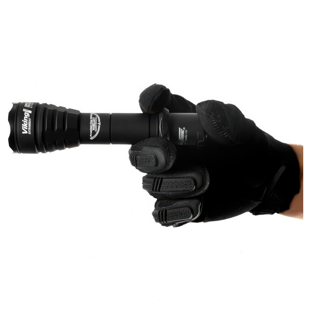 Тактический фонарь Armytek Viking Pro V3 XHP50 (теплый свет) — защита от случайного включения и индикация низкого заряда.