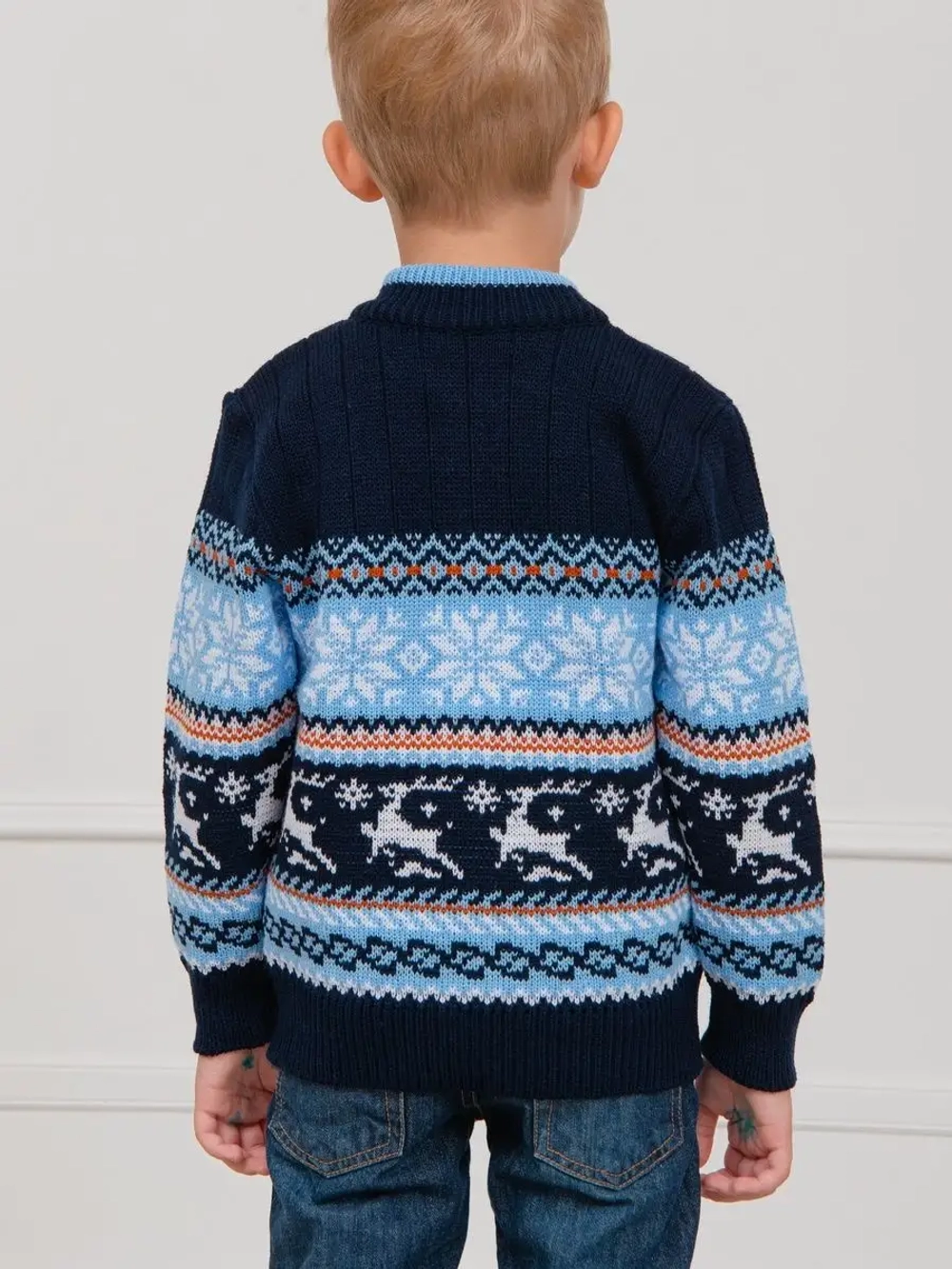 Кофта вязаная на молнии