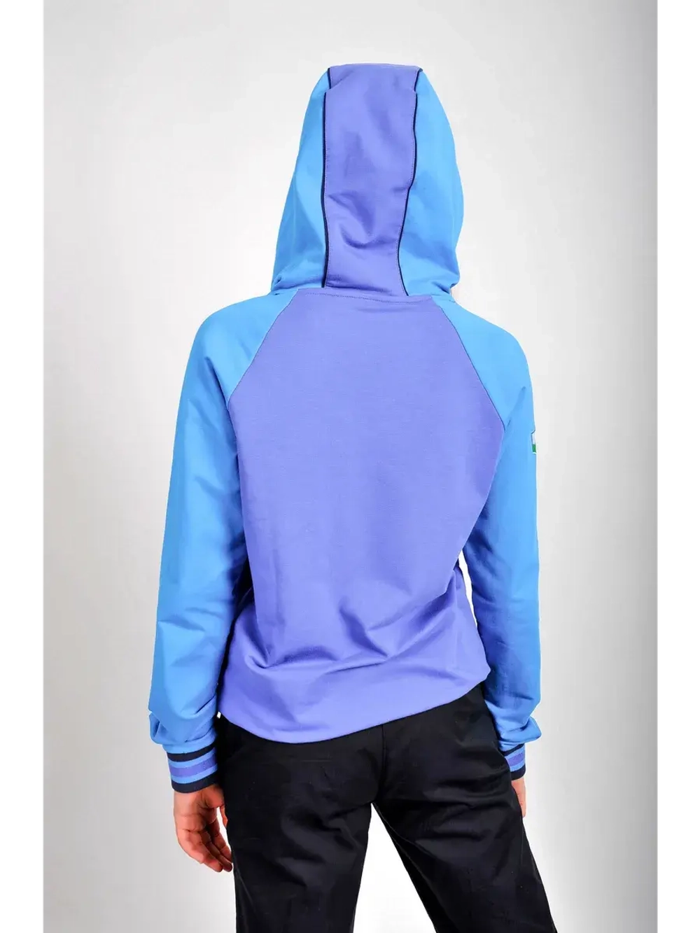 Толстовка с капюшоном