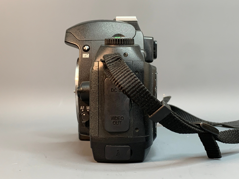 Nikon D70 27.775 кадров